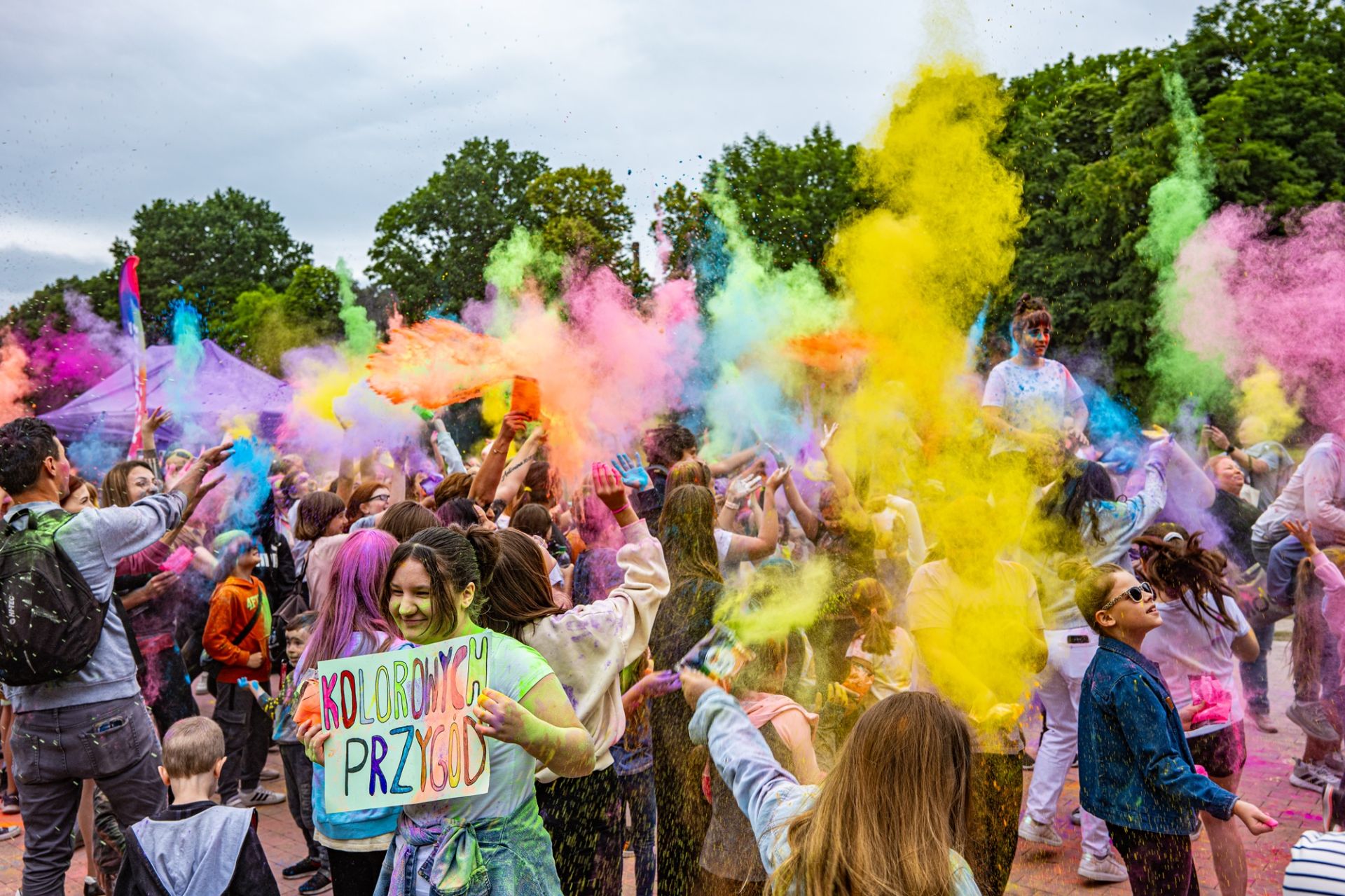 holi