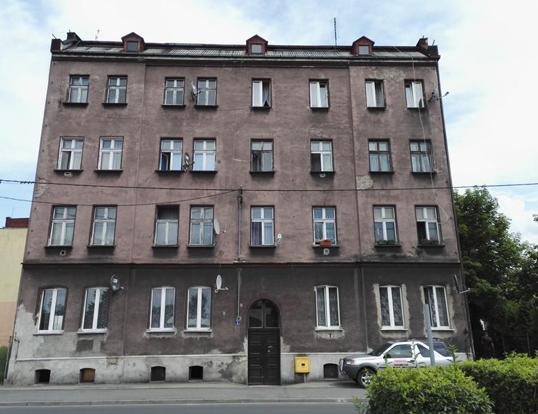 Kamienica przy ulicy Fabrycznej 4