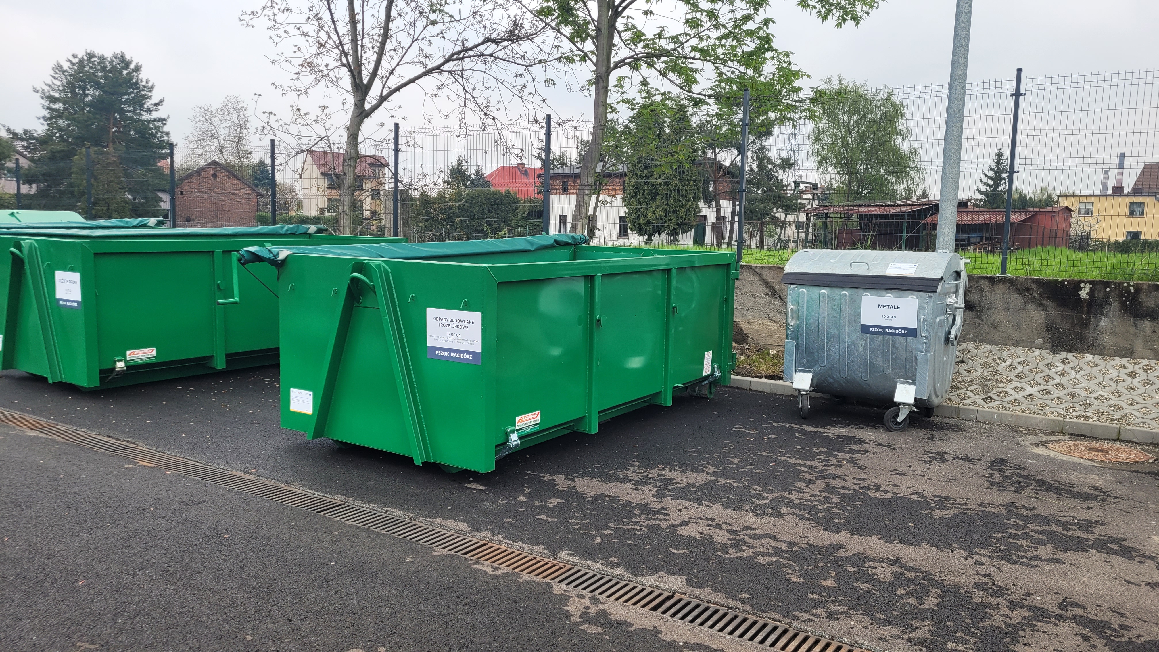 Pojemniki na odpady w PSZOK Racibórz