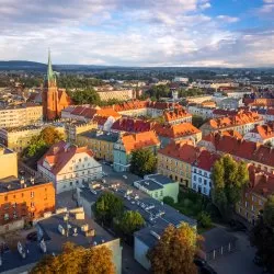 Materialne ślady przeszłości pod opieką i kontrolą miasta