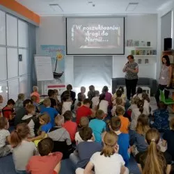 Poszukiwania drogi do Narnii z biblioteką