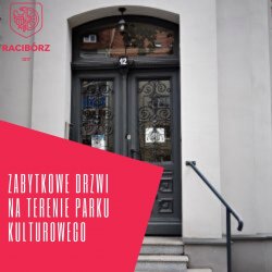 Zabytkowe drzwi na obszarze Parku Kulturowego i poza nim