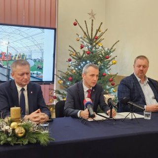Prezydent apeluje do radnych o przywrócenie finansowania budowy lodowiska