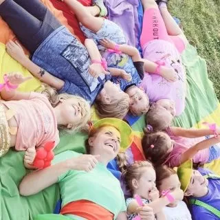 Raciborskie Centrum Kultury przypomina, że trwają zapisy na półkolonie teatralne dla dzieci "Misja Sztuka!" w ramach akcji LATO z RCK