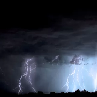 Ostrzeżenie meteorologiczne — burze