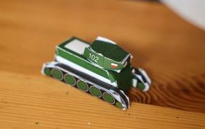 Warsztaty modelarstwa kartonowego w RCK (4)