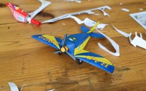 Warsztaty modelarstwa kartonowego w RCK (12)