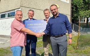2,3 mln dla Brzezia (4)