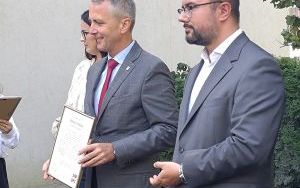 Uroczyste otwarcie placu zabaw przy SP 1 (9)