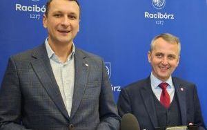 Firma Henkel przekazała defibrylatory Miastu Racibórz (3)