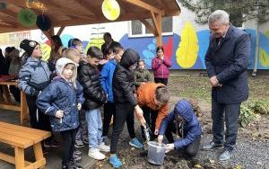Otwarcie pracowni pod chmurką SP4 (7)