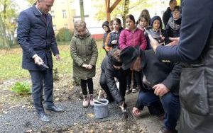 Otwarcie pracowni pod chmurką SP4 (11)