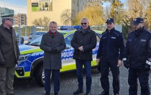 Komenda Powiatowej Policji w Raciborzu otrzymała nowoczesny radiowóz (7)