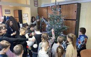 Wyjątkowa choinka w magistracie (10)