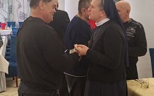 W Restauracji Raciborskiej odbyło się spotkanie wigilijne dla samotnych (5)