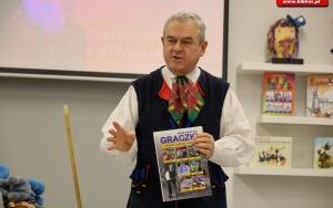 Marek Szołtysek z wizytą w raciborskiej bibliotece (3)