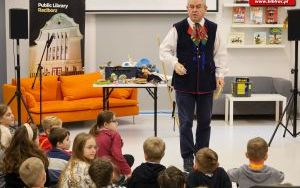 Marek Szołtysek z wizytą w raciborskiej bibliotece (7)