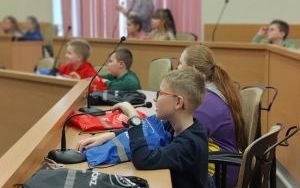 Wizyta dzieci z SP 15 w Urzędzie Miasta (2)