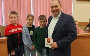 Wizyta dzieci z SP 15 w Urzędzie Miasta (10)