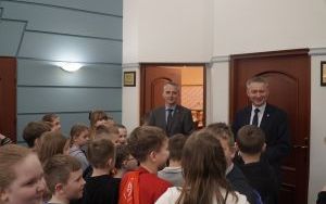 Wizyta dzieci z SP 15 w Urzędzie Miasta (9)