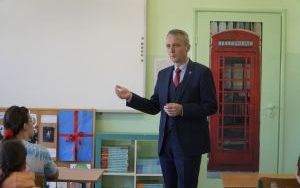 Prezydent wcielił się w rolę nauczyciela historii (6)