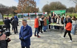 Mieszkańcy zapoznali się z wizją Rodzinnego Ogrodu Rekreacji (6)