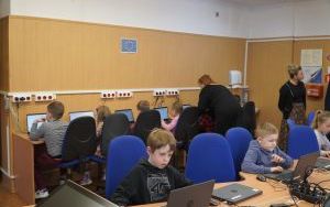 Dzieci z SP 3 wygrały mobilną pracownię komputerową (5)