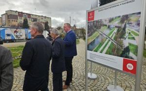 Prezydent Dariusz Polowy przedstawił koncepcję kładki pieszo-rowerowej nad Odrą (6)