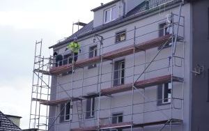 9 budynków komunalnych jest już w trakcie kompleksowego remontu (8)