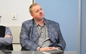 Utworzenie skweru Jana Darowskiego wraz z tablicą informacyjną w Raciborzu  przy zbiegu ulic Markowickiej i S. Drzewieckiego (12)