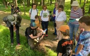 Co w miejskiej zieleni piszczy - spacer przyrodniczy z Tomaszem Szczasnym (8)