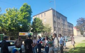Co w miejskiej zieleni piszczy - spacer przyrodniczy z Tomaszem Szczasnym (14)