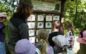 Dzieci ze Szkolnego Zespołu Antysmogowego z wizytą w Arboretum Bramy Morawskiej w Raciborzu (4)