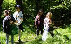 Dzieci ze Szkolnego Zespołu Antysmogowego z wizytą w Arboretum Bramy Morawskiej w Raciborzu (5)