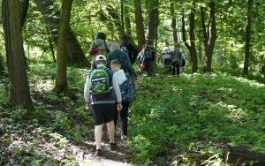 Dzieci ze Szkolnego Zespołu Antysmogowego z wizytą w Arboretum Bramy Morawskiej w Raciborzu (6)