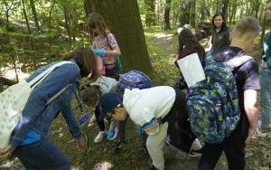Dzieci ze Szkolnego Zespołu Antysmogowego z wizytą w Arboretum Bramy Morawskiej w Raciborzu (18)