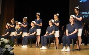 Uroczystość czespowania studentów pielęgniarstwa (2)