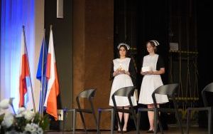 Uroczystość czespowania studentów pielęgniarstwa (17)