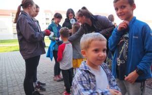Ogród deszczowy przy P23 pomaga oszczędzać wodę i cieszy zielenią (5)
