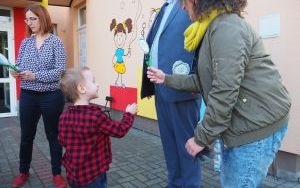 Ogród deszczowy przy P23 pomaga oszczędzać wodę i cieszy zielenią (7)