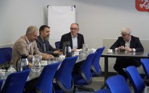 W urzędzie odbyło się spotkanie w sprawie projektu budowy Regionalnej Drogi Racibórz - Pszczyna (4)