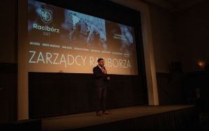 Prezydenci Raciborza stanęli razem na jednej scenie. Premiera filmu „Zarządcy Raciborza” już za nami (2)