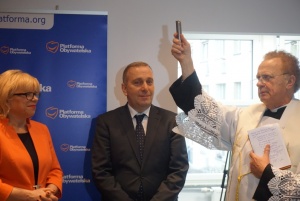 Grzeborz Schetyna odwiedza rodzinny.