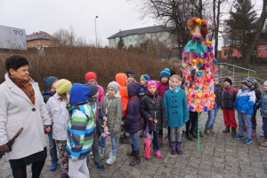 Przedszkolaki witają wiosnę