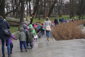Przedszkolaki witają wiosnę