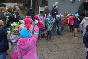 Przedszkolaki witają wiosnę