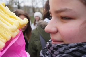 Młodzież witała wiosnę na przystani
