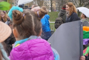Młodzież witała wiosnę na przystani