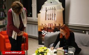 Magdalena Wala na „Dzień Kobiet z książką” w bibliotece (6)