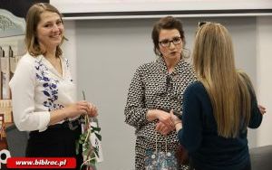 Oddać hołd ziemi raciborskiej! Dr Marcela Szymańska w bibliotece (6)